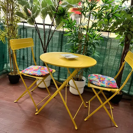 Bel Spacieux Avec Joli Balcon Arbore, Calme, Bien Situe, Centre Lejlighed *